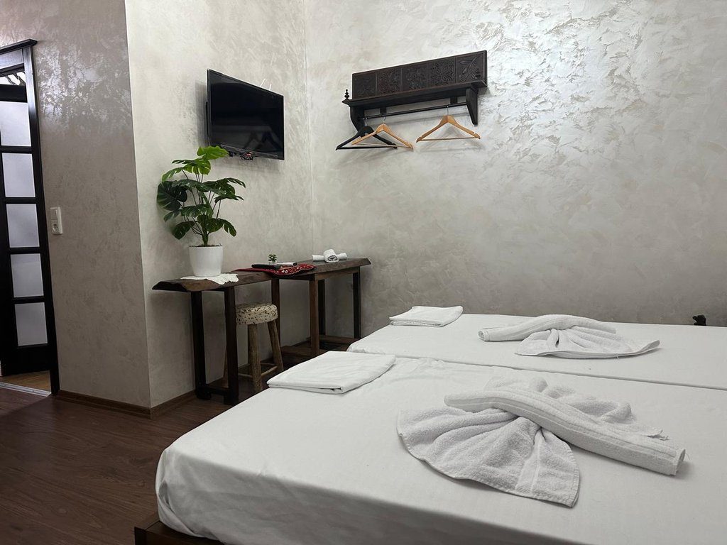 Shesim Hotel, shtëpi antike në lagjen Mangalem, Berat