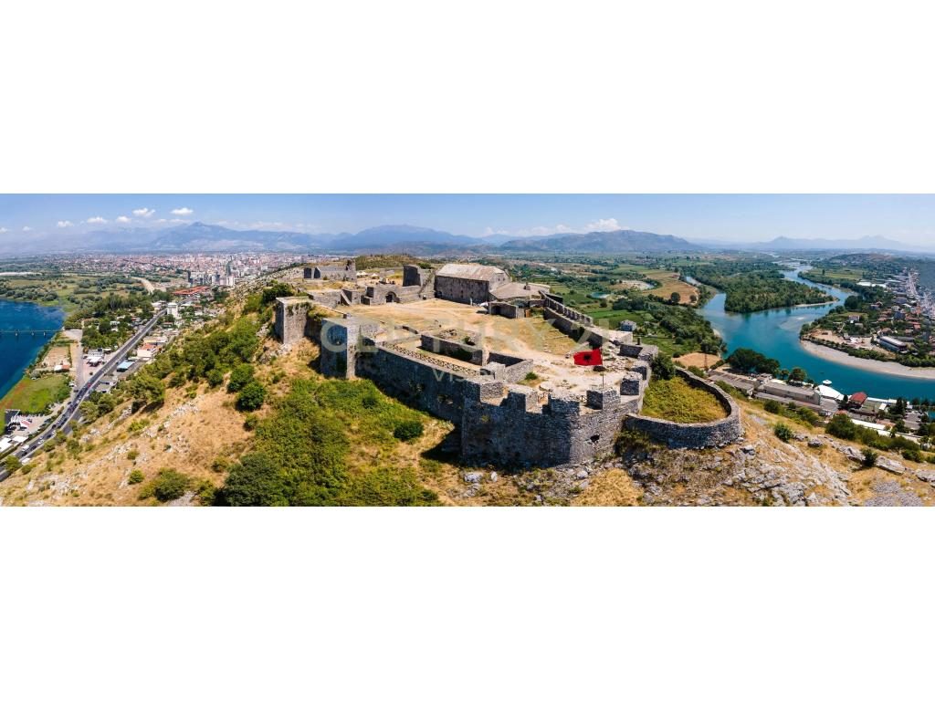 Apartament 2+1 per shitje, perash, Shkoder -  105 m2