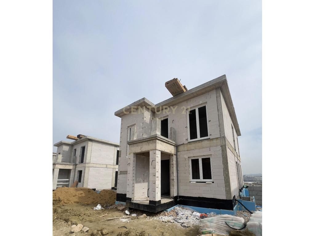 SHESIM VILË INDIVIDUALE – ROLLING HILLS LIQENI!!