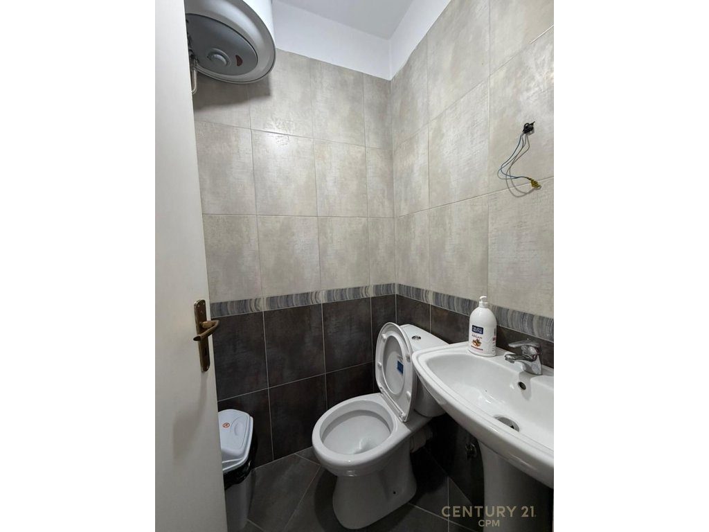 ZYRE PER QIRA TEK PAZARI I RI!