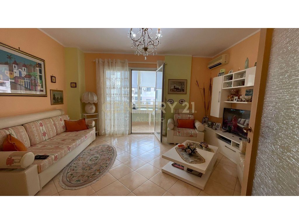 SHITET APARTAMENT 2+1+2T+2B DHE DEPO NE VOLLGA, DURRES!