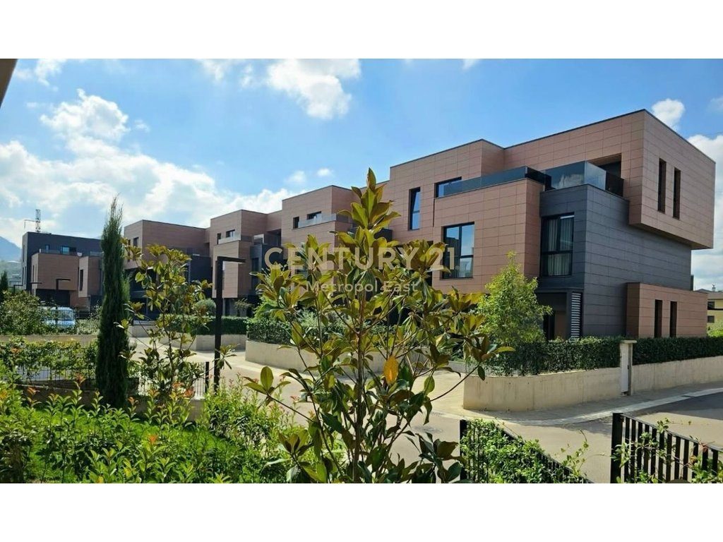 Vilë luksoze Smart Home për shitje në Luminor Residence – pranë TEG