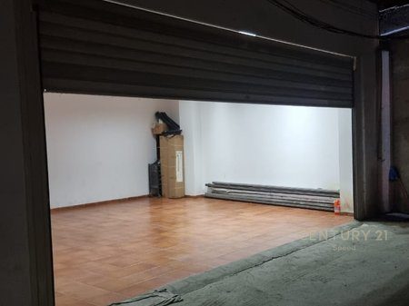 Shesim  post parkimi në Rrugën e Dibrës tek Komleksi Halili!!