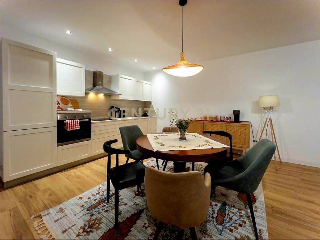 APARTAMENT 2+1 PËR SHITJE – RRUGA E BOGDANËVE