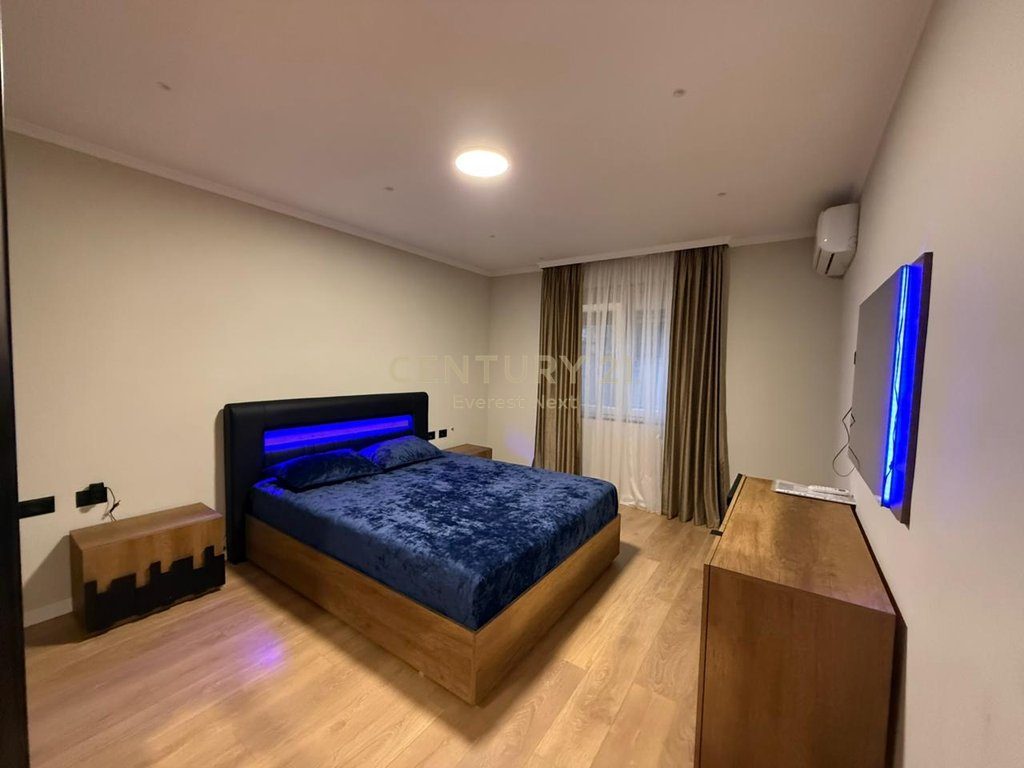 JEPET ME QIRA APARTAMENT 2+1 NE XHAMLLIK !!