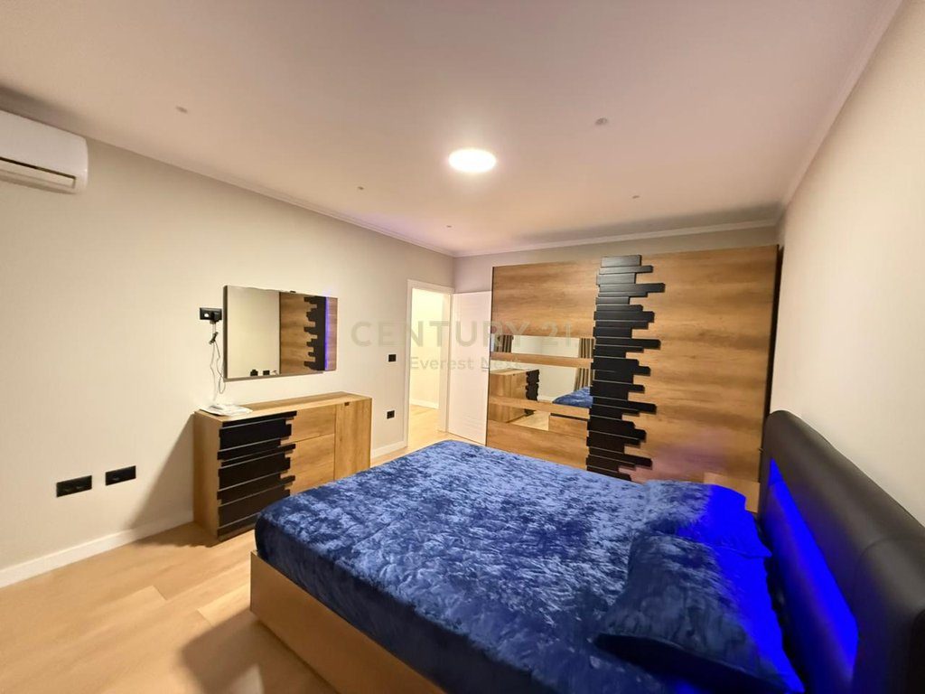 JEPET ME QIRA APARTAMENT 2+1 NE XHAMLLIK !!