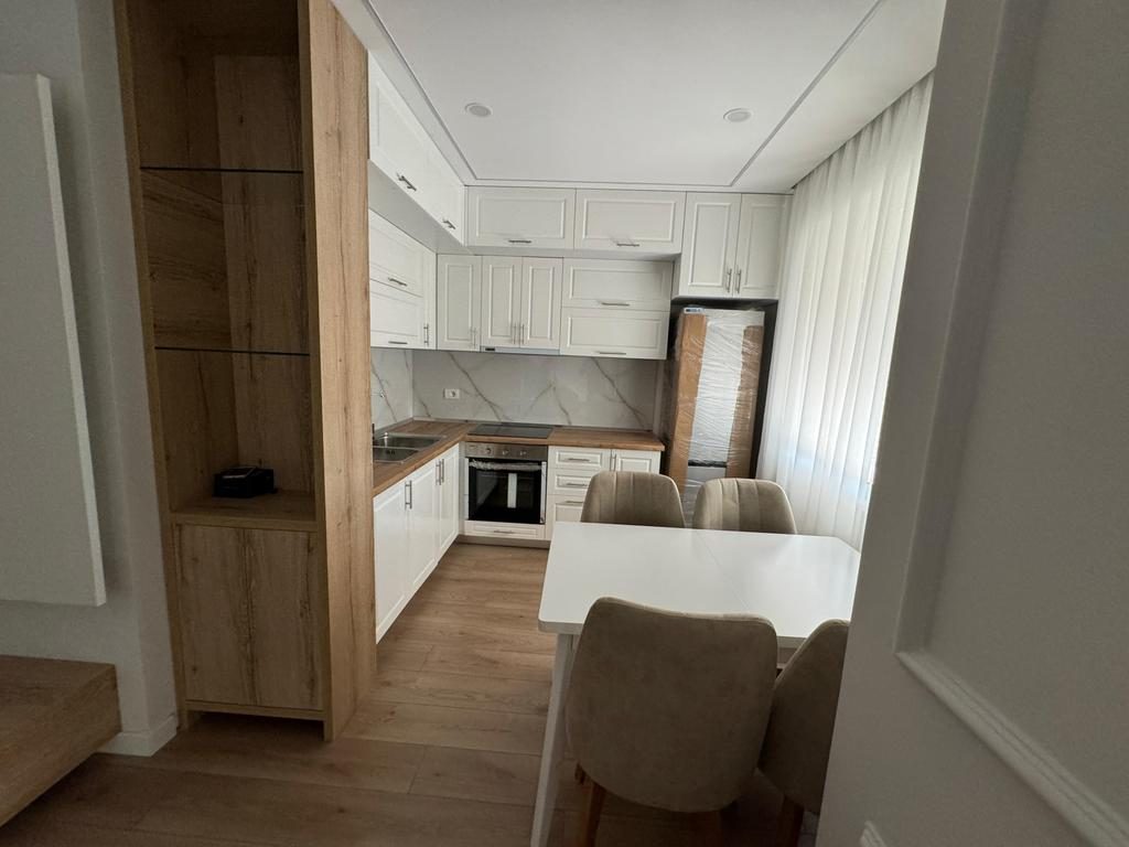 APARTAMENT 2+1+ GARAZH PER SHITJE,TEK RRUGA DHIMITER KONOMI!