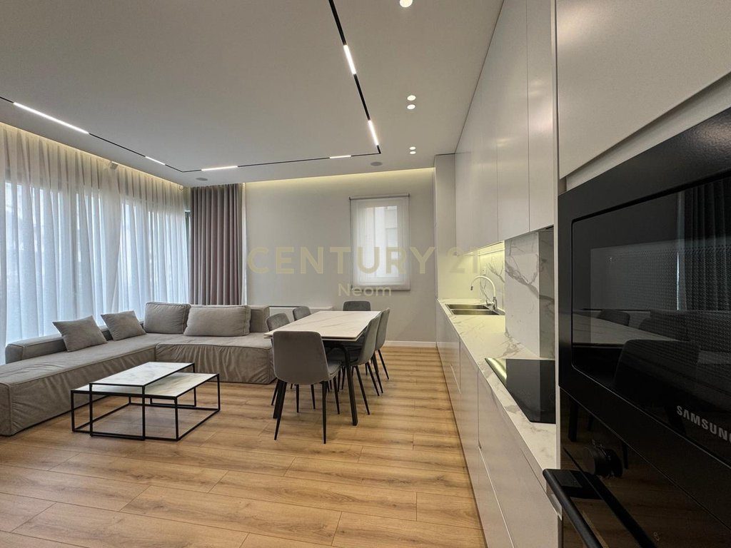 QIRA, APARTAMENT PREMIUM 2+1+2+OBORR me POST PARKIMI ‼️