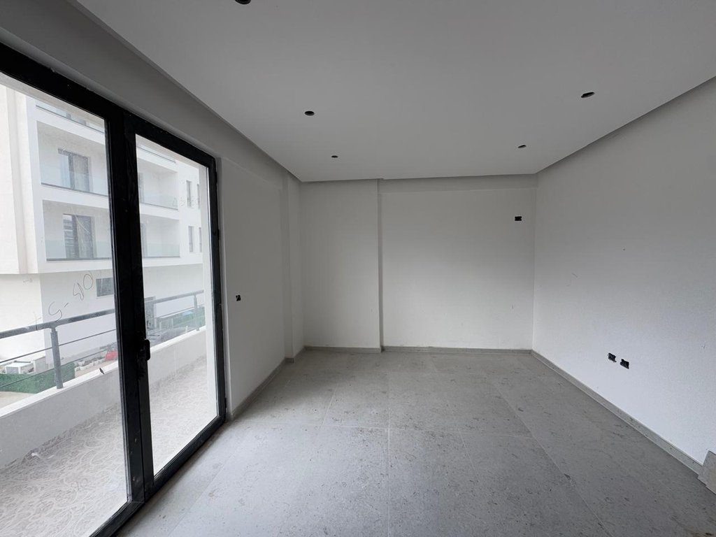 SHITET APARTAMENT 1+1 NE RADHIME ME PAMJE !