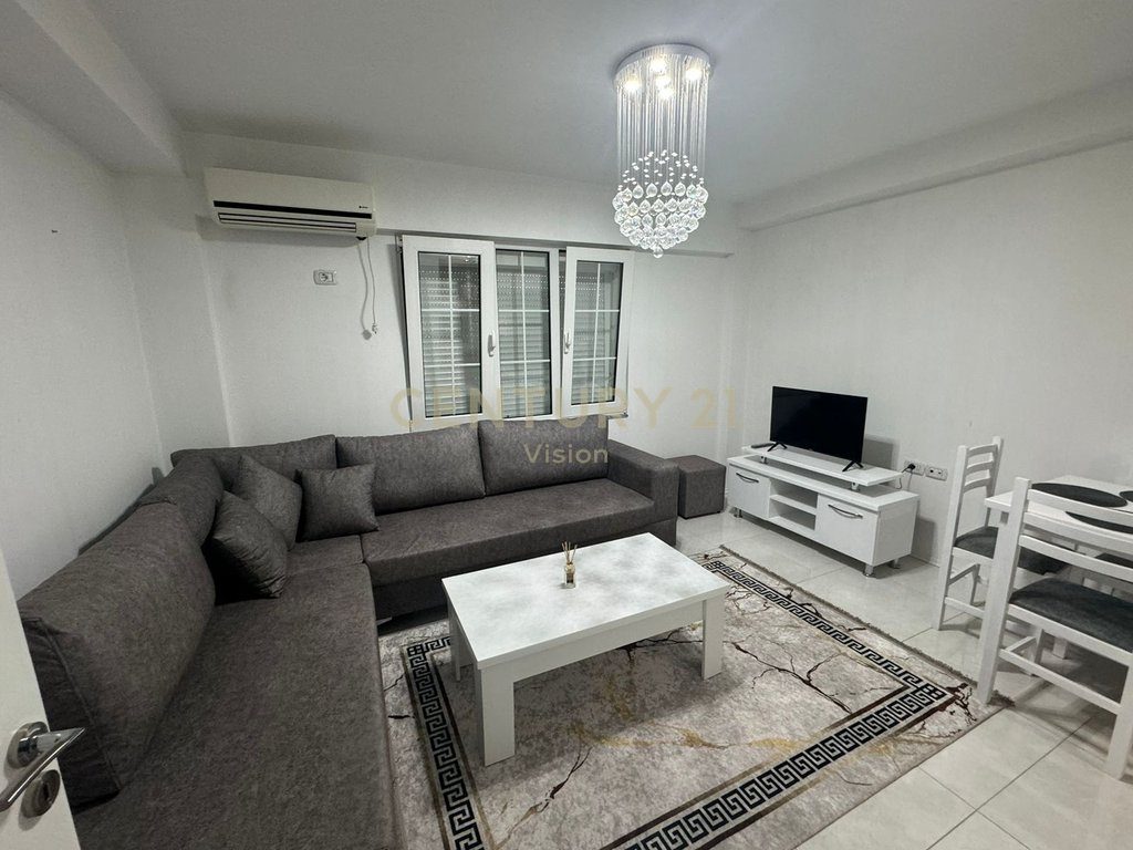 Apartament 2+1 Me Qira prane shkolles "Ndoc Mazi", Shkodër