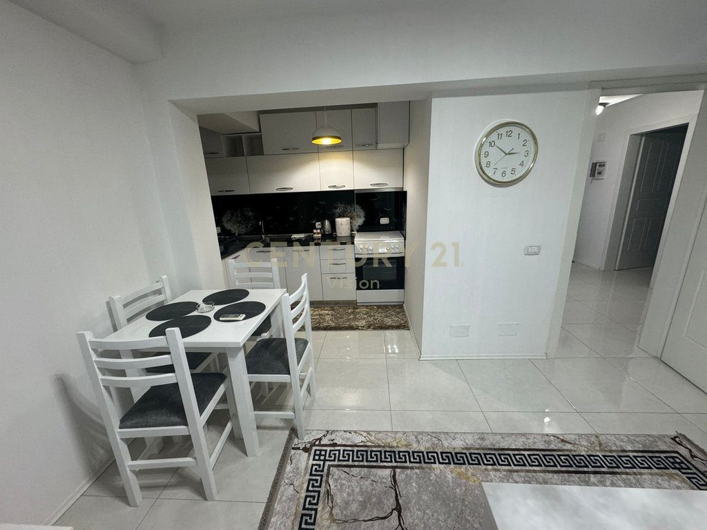 Apartament 2+1 Me Qira prane shkolles "Ndoc Mazi", Shkodër