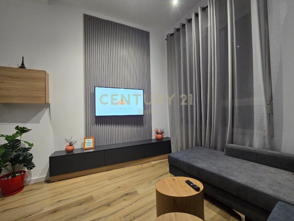 APARTAMENT 1+1 PER SHITJE NE KOMPLEKSIN MAGNET!