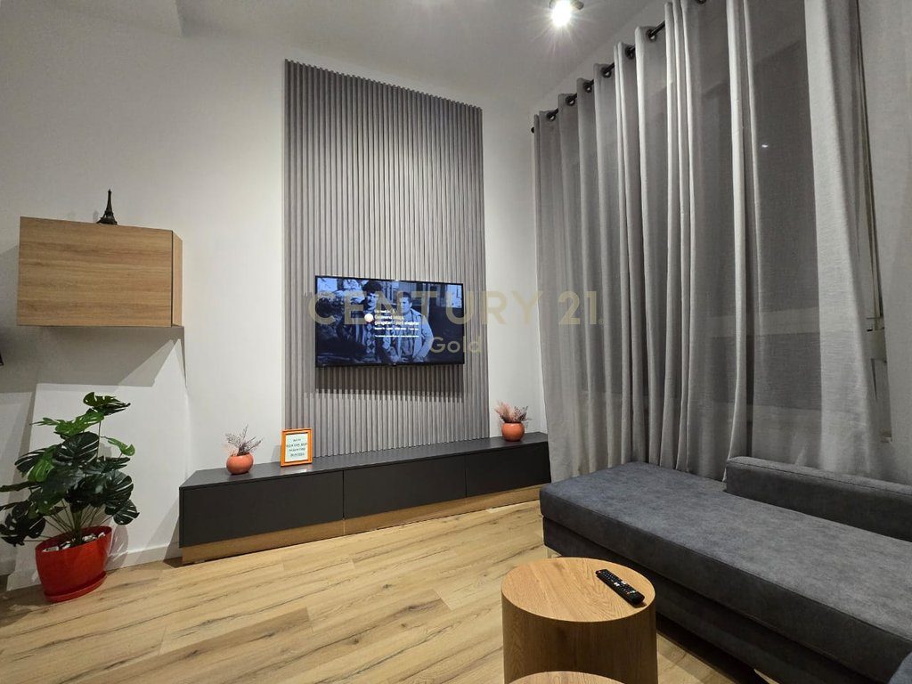 APARTAMENT 1+1 PER SHITJE NE KOMPLEKSIN MAGNET!