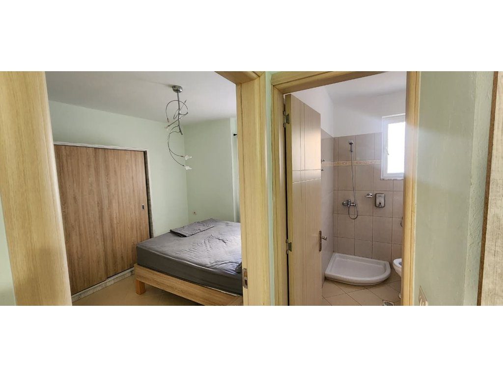 SARANDE, SHESIM APARTAMENT 2+1 ME PAMJE NGA DETI