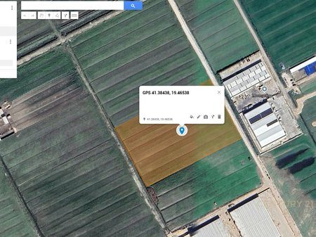 SHITET TOKE NE NJE ZONE INDUSTRIALE, SEKTOR RINIA , DURRES !