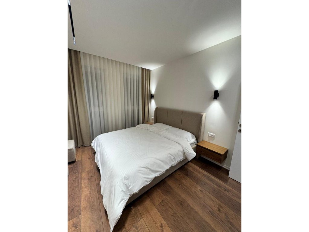 Apartament 2+1 Me Qira në Xhamlliku, Tiranë