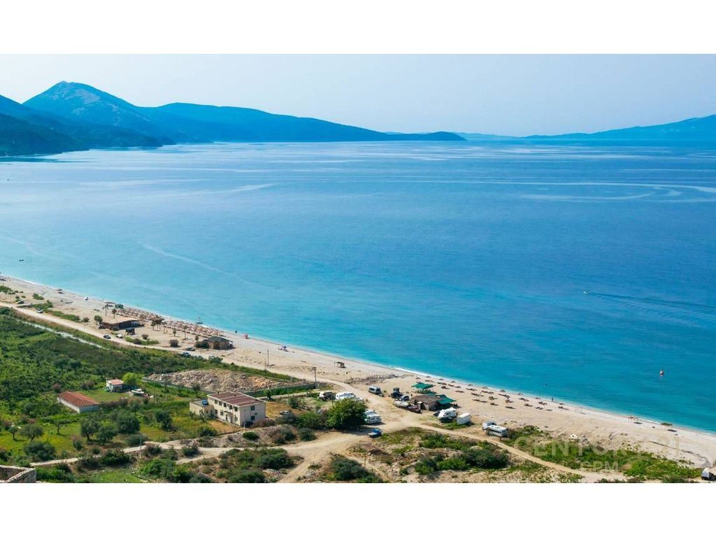 Tokë për Shitje në Zonën Turistike të Borshit