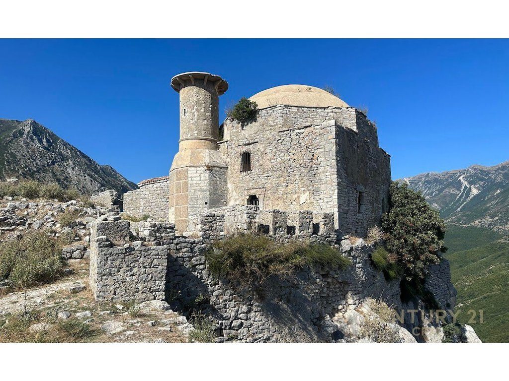 Tokë për Shitje në Zonën Turistike të Borshit