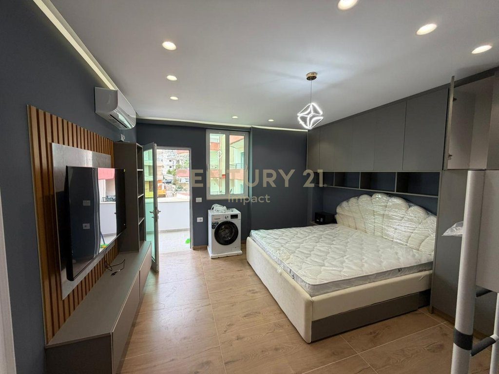 Garzoniere Në Shitje në Sarandë - 77,000€!