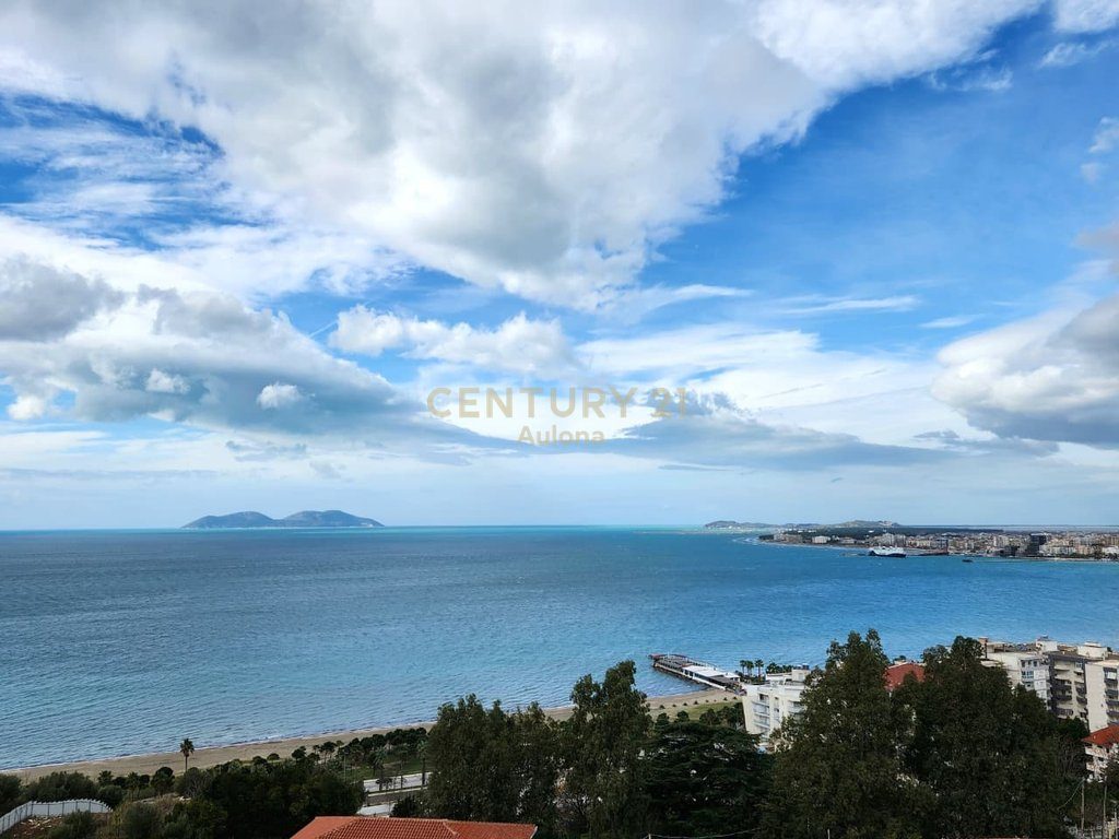 🌅 Apartament Ekskluziv me Pamje Deti në Vlorë