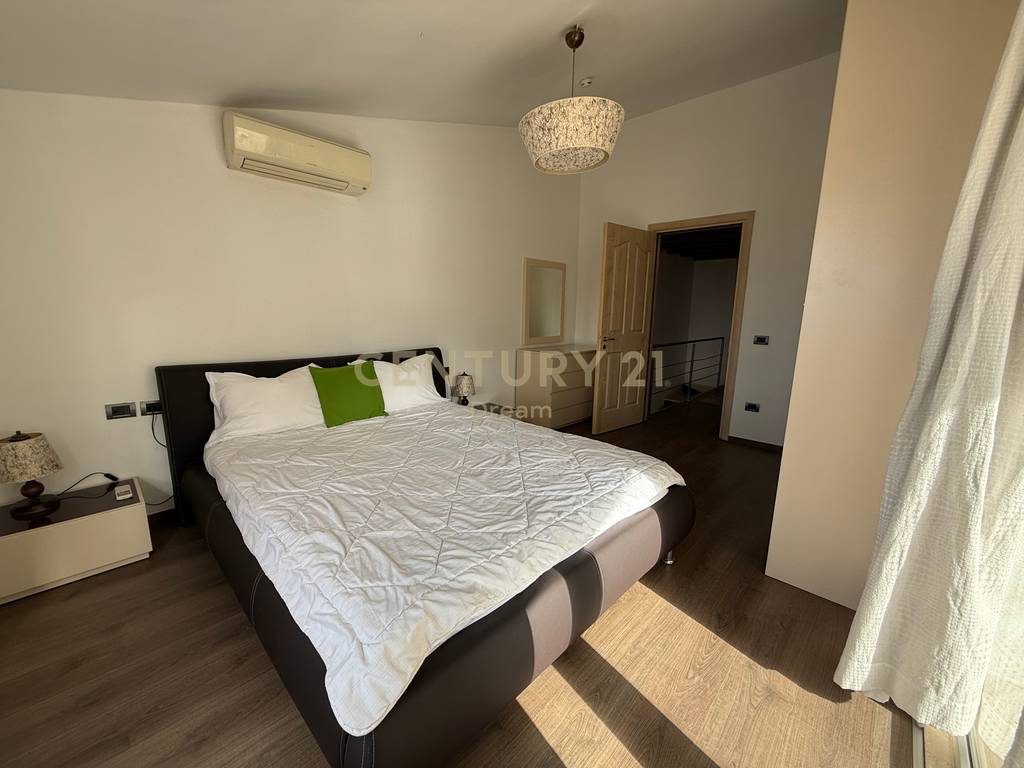 Shitet Duplex 2+1 tek Rezidenca Kodra Diellit 1