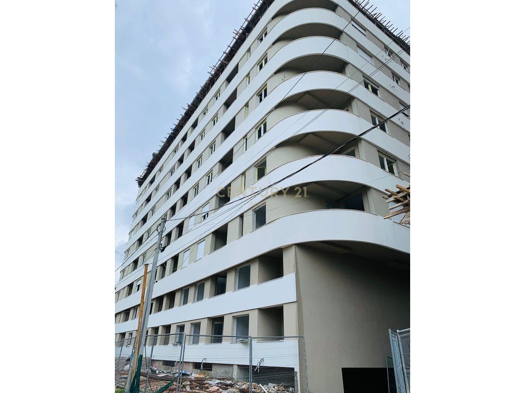 Apartament 1+1+ballkon Për Shitje në Golem, Durrës