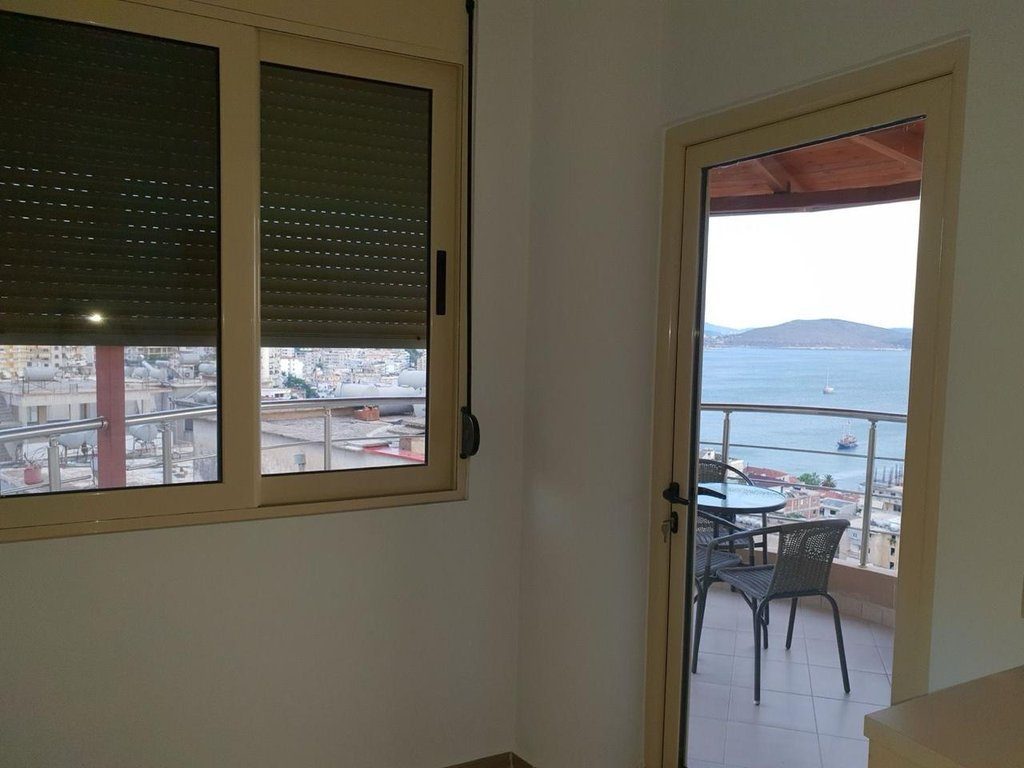 SARANDE, SHESIM APARTAMENT 2+1+2 ME PAMJE NGA DETI