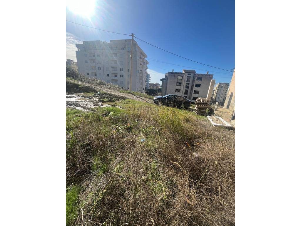 Tokë Për Shitje tek Shkëmbi i Kavajës, Durrës - 35.000€ | 225 m²
