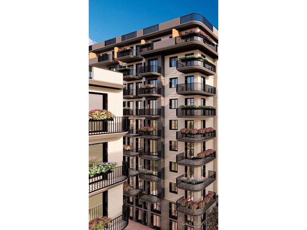 APARTAMENT 1+1 PER SHITJE NE SARANDE, 100 METRA LARG DETIT!