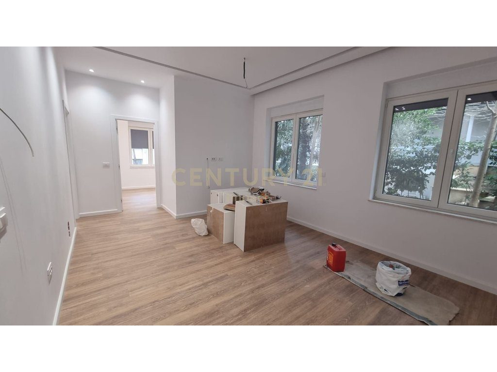Apartament 2+1+2 Për Shitje KOPSHTI ZOOLOGJIK, Tiranë - 200,000€!