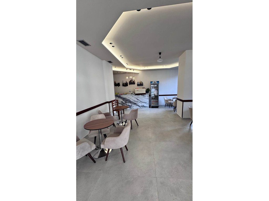 Bar / Restorant 1+1 Në Shitje në Kinostudio, Tiranë - 140000€ | 50 m²