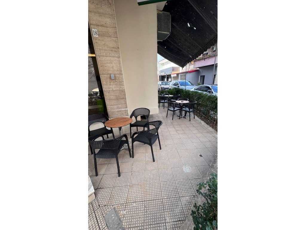 Bar / Restorant 1+1 Në Shitje në Kinostudio, Tiranë - 140000€ | 50 m²