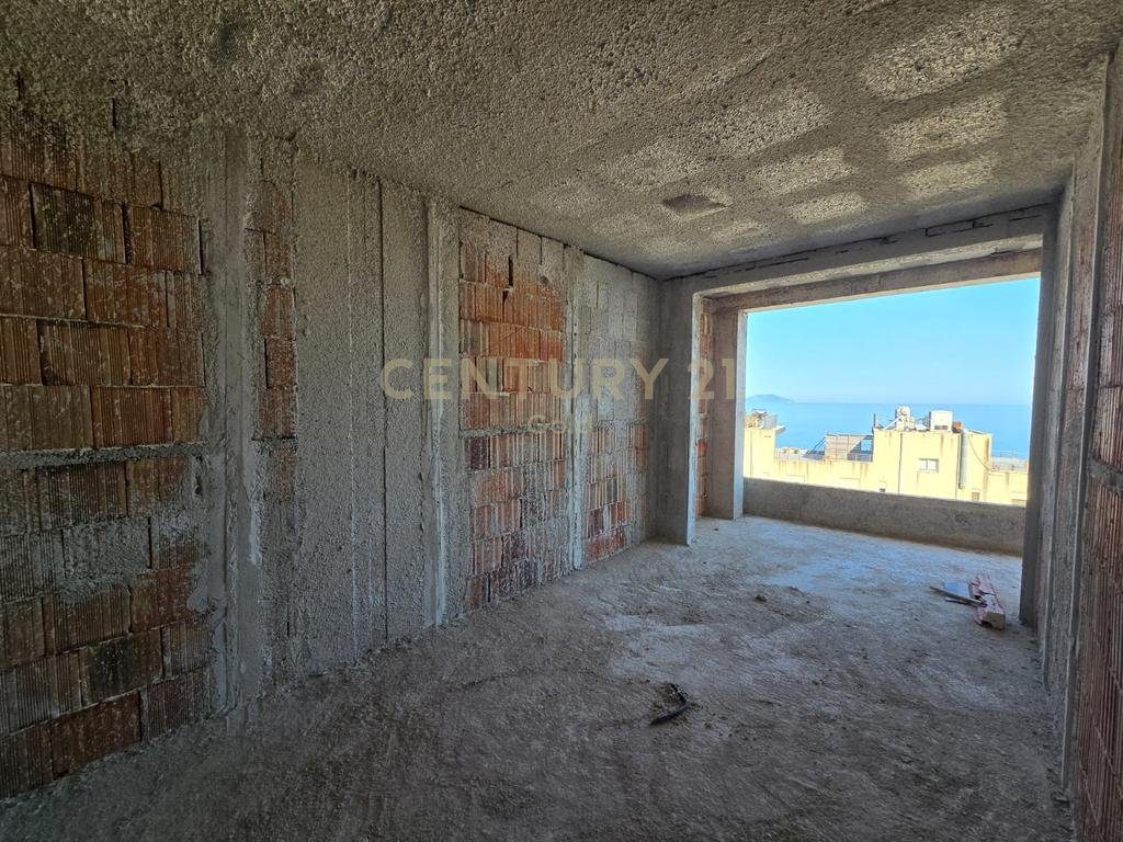 PAMJE DETI, APARTAMENT 1+1 PER SHITJE TEK UJI FTOHTE VLORE !