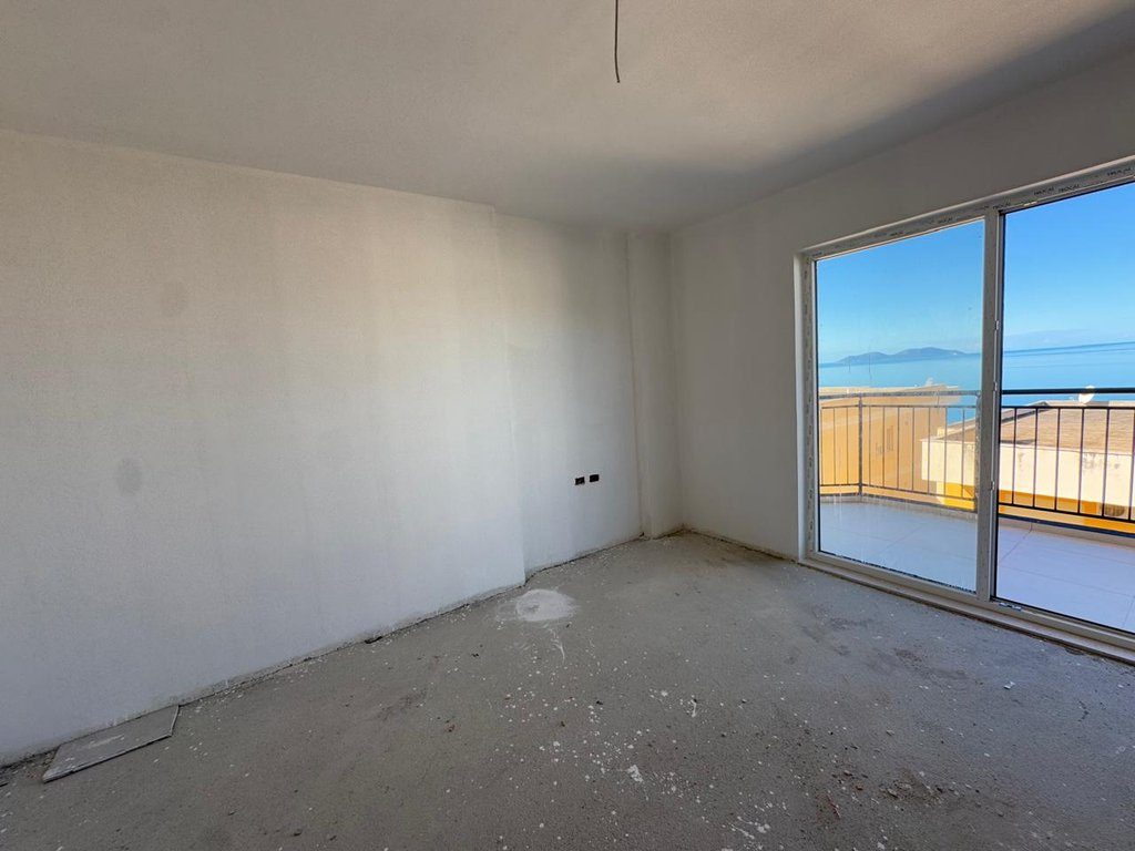 SHITET APARTAMENT 1+1 ME PAMJE NE DET,NE UJIN E FTOHTE!