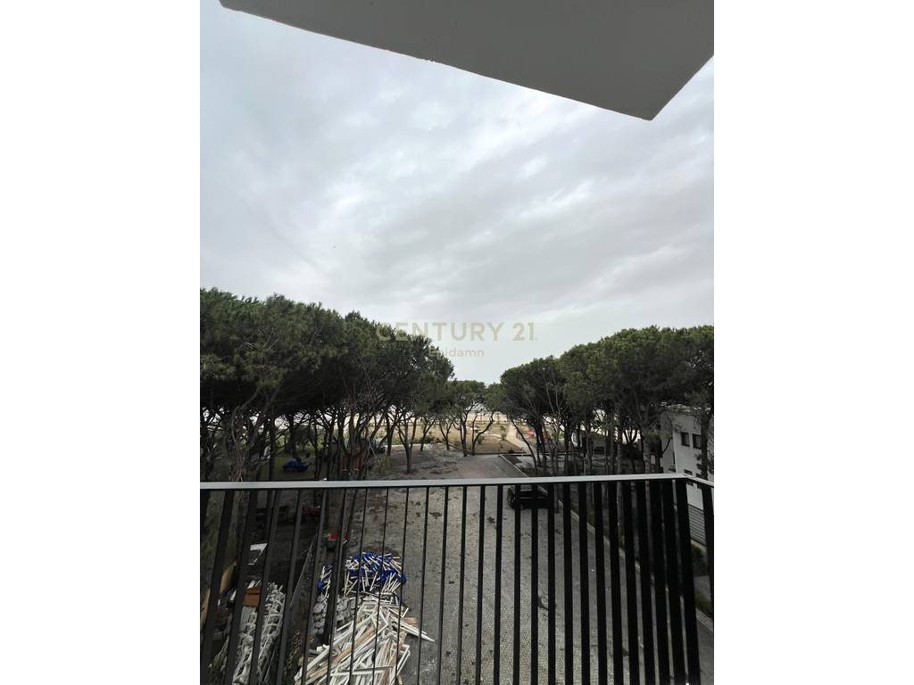 SHITET APARTAMENT 2+1+2+POST PARKIMI NE VIJE TE PARE ME DETIN NE GOLEM!!