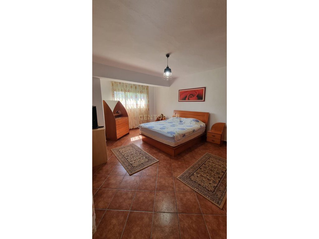 JAPIM ME QIRA APARTAMENT 2+1, ISH BLLOKU PER BANIM ,PER ZYRA DHE AIR BNB.