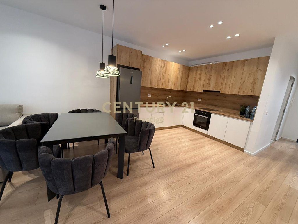 APARTAMENT 2+1+2 NE SHITJE, PRANE RADISSONIT, LIQENI I THATE!