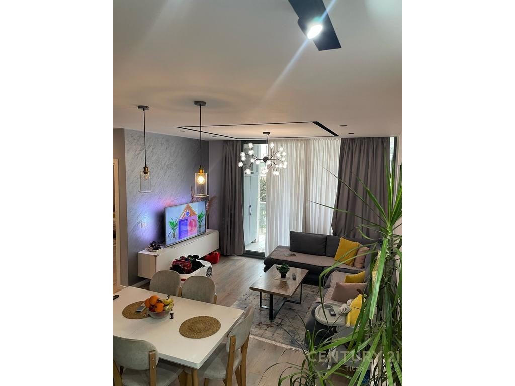 Apartament modern 2+1 +2 per shitje te “Fiori di Bosco”