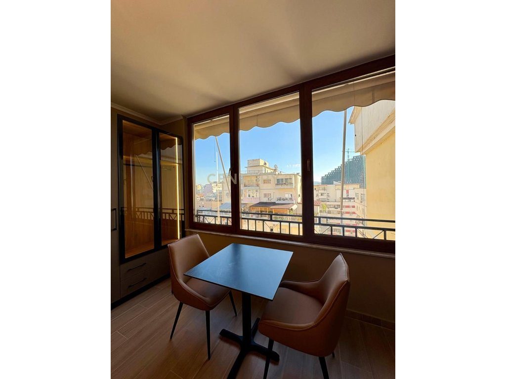 Dy Super Studio Moderne ne Myslym Shyr per shitje, Ideal për Airbnb !