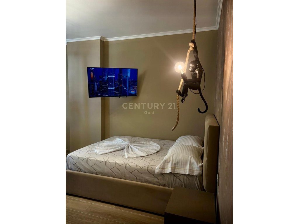 Dy Super Studio Moderne ne Myslym Shyr per shitje, Ideal për Airbnb !