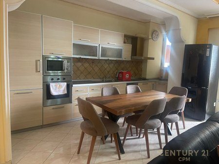 Jepet me Qera Apartament  1+1 Per Zyra ,Rruga Isuf Elezi,Tirane