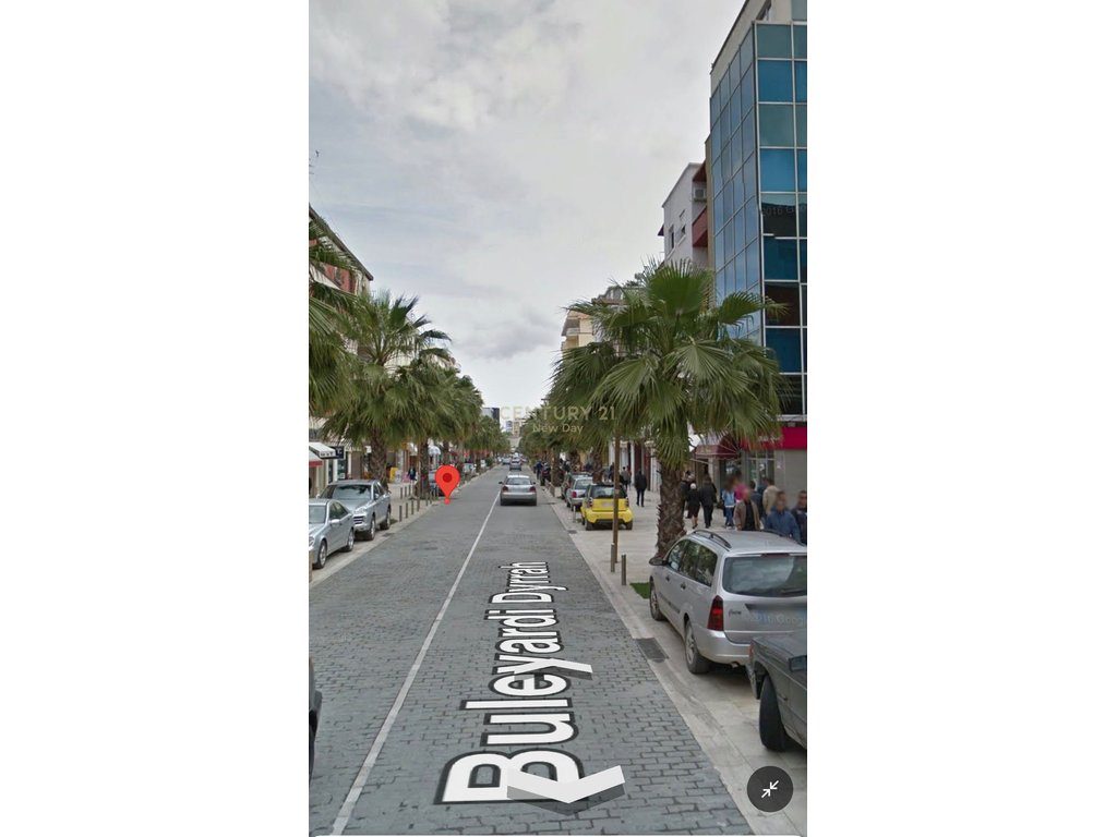 Ambjent Komercial  Për Qira në Bulevardi Kryesor, Durrës - 700€ |86m²