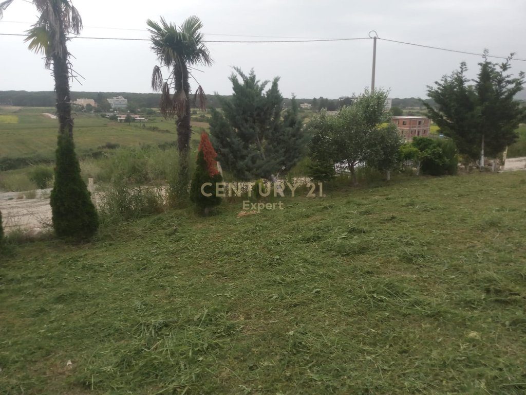 Tokë për Shitje pranë Plazhit San Pietro, Gjiri i Lalëzit