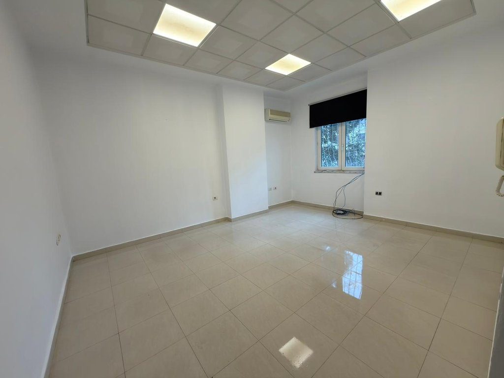 TOPTANI, SHESIM APARTAMENT 2+1 PER BANIM OSE ZYRE!