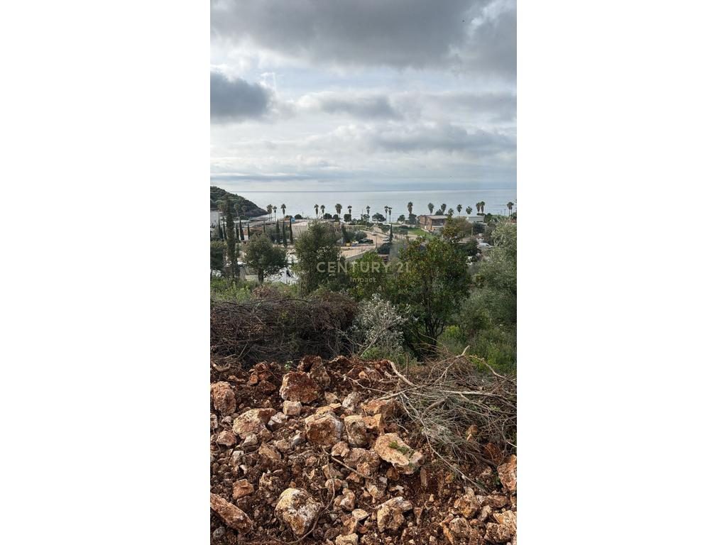 Vilë 5+3 Në Shitje në Jalë, Vlorë  262.375 m²