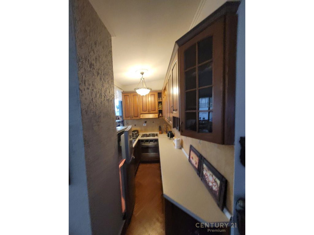 Apartament 1+1 & Apartament studio + verandë për shitje, Golem!