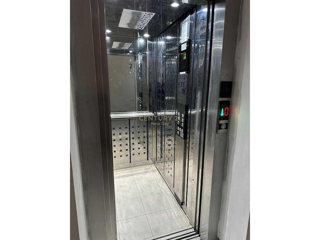 Apartament 2+1+2 me pamje deti per shitje