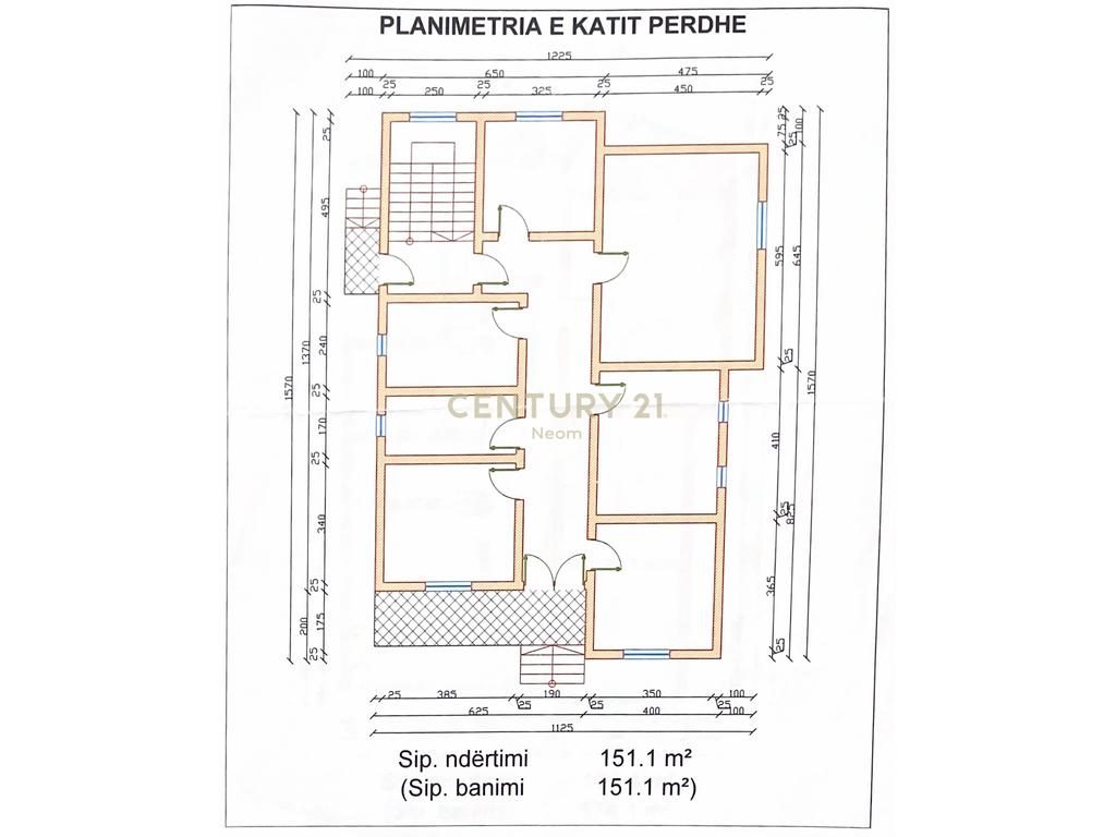 VILË PËR SHITJE - 526m²  TEK FUSHA SPORTIT, LAPRAKË