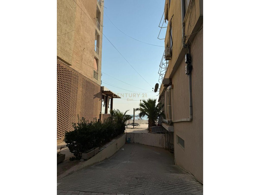 Shitet Apartament 1+1 – Shkëmbi i Kavajës | Vijë e Parë Deti