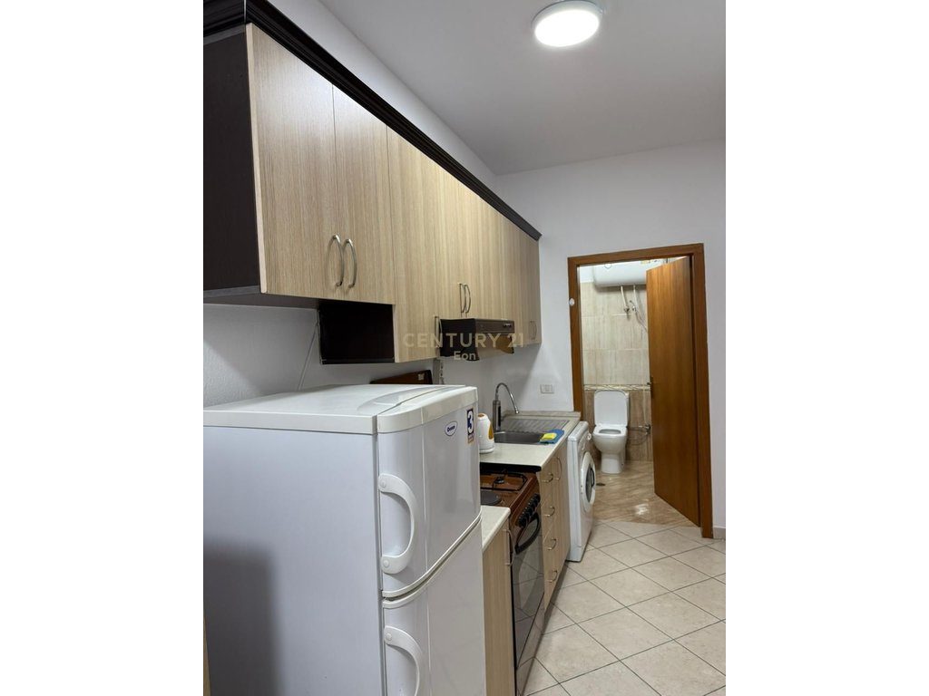 Shitet Apartament 1+1 – Shkëmbi i Kavajës | Vijë e Parë Deti